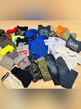 Boys Size 6 Bundle 24 PCS | OshKosh Coat Jeans Hoodies Tees Button Downs